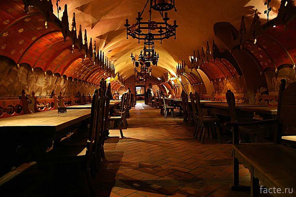 ресторан старый баку. старинное кафе. элитный ресторан «старая таможня». старинный ресторан. старая башня ресторан москва.