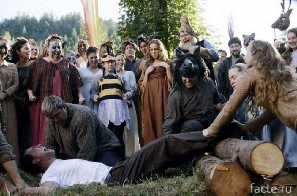 мэтт смит так сказал чарли. секта фильм 2019. соломенный человек фильм. усадьба которая в секте сериал. ковен ведьм салема.