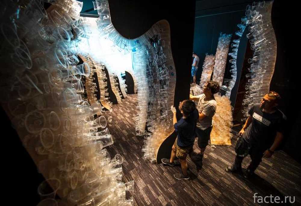 Cave project. Сделать пещеру из пластика. Фон Вонг инсталляция море пластика.
