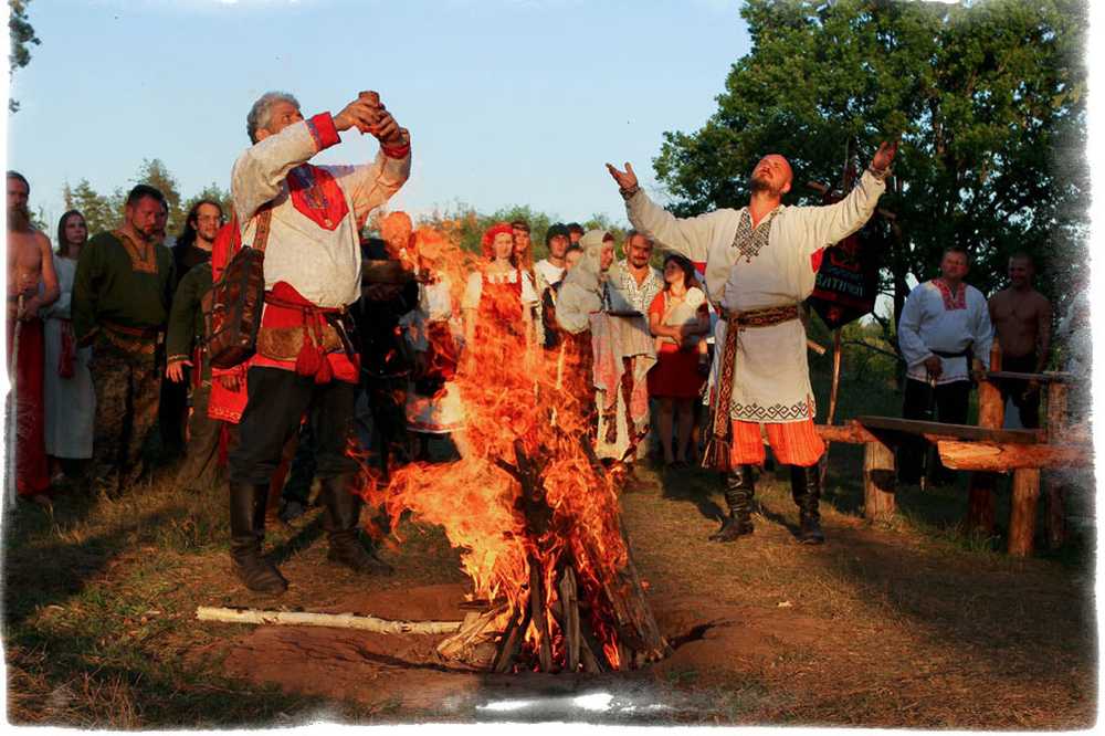 Языческие свадьбы славян. Древние русы славянское язычество. Языческие праздники восточных славян. Сатурналии в древнем риме. Язычество древних славян традиции обряды.