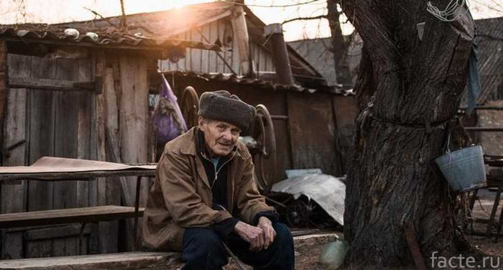 Живут ли. Чернобыль самоселы. Самоселы в Припяти. Чернобыль дедушка самосёл. Самоселы ЧАЭС.