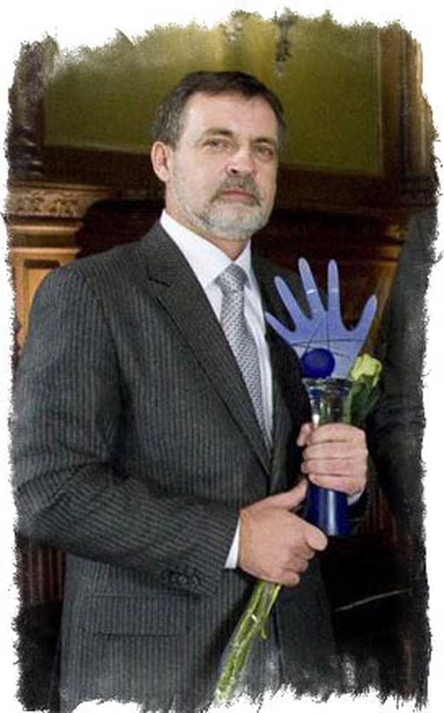 максим битва экстрасенсов 22. экстрасенс таможенник. победитель битвы экстрасенсов александр литвин. александр литвин битва экстрасенсов. рука битвы экстрасенсов 1 сезон.