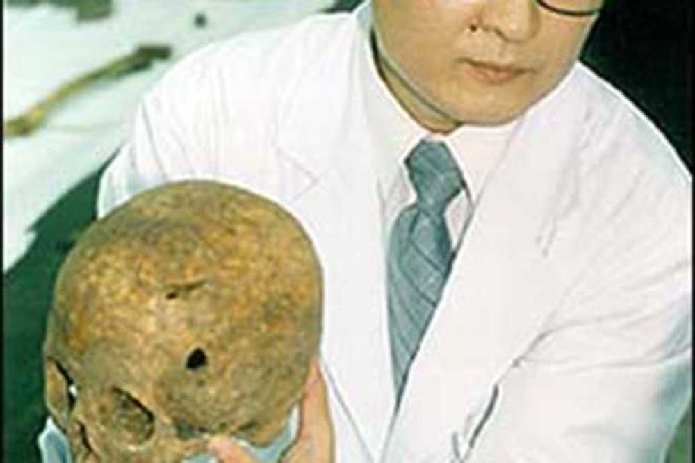 Лягушачьи мальчики останки. Орудие смерти фильм корея. Исчезновение лягушачьих детей в корее 1991. Лягушачьи мальчики корея фильм. Исчезновение лягушачьих детей в корее.