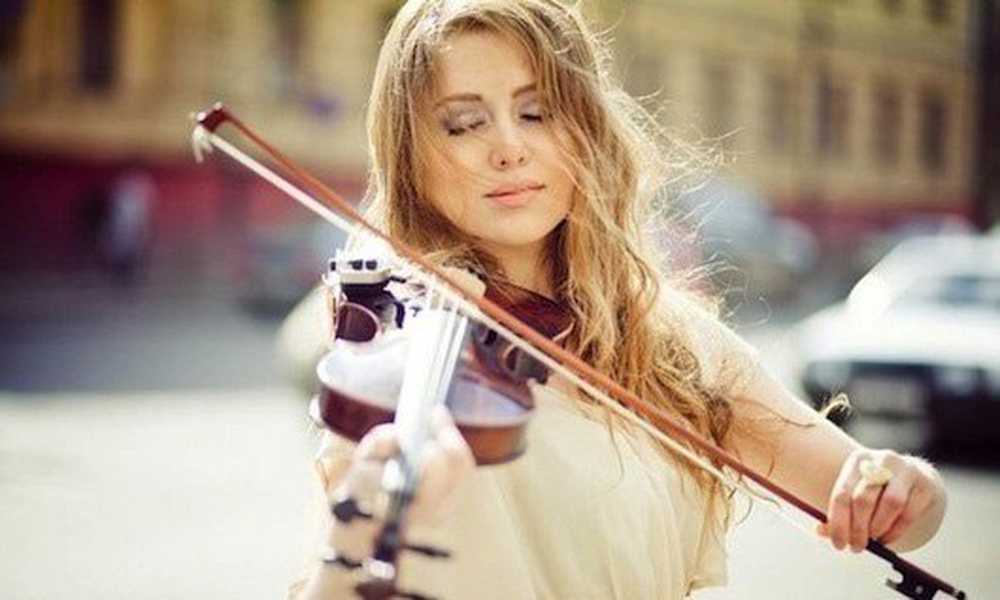 человек занимается любимым делом. люди занимающиеся любимым делом. люди занимающиеся любимым делом. творческая женщина. занятие любимым делом.